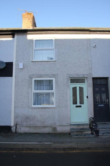 Charming Mid Terrace Cottage Conwy Extérieur photo